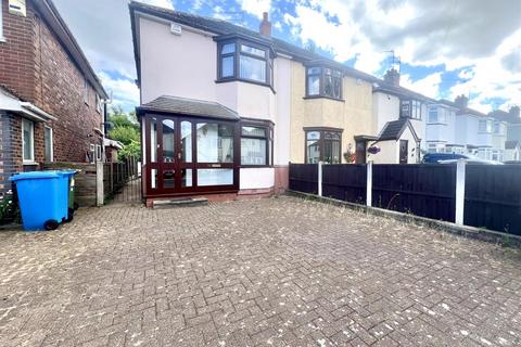 2 bedroom semi-detached house to rent, Lane Green Avenue, Codsall, Wolverhampton