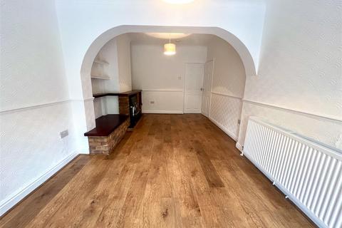 2 bedroom semi-detached house to rent, Lane Green Avenue, Codsall, Wolverhampton