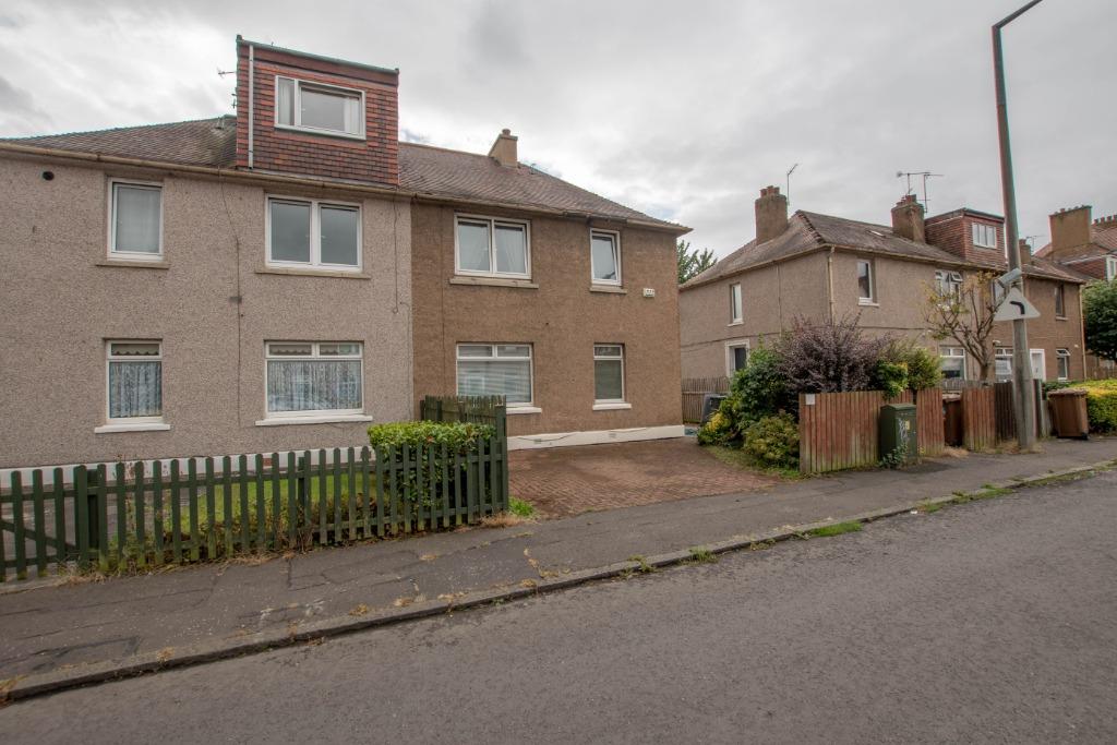 Apartment in Edinburgh, Parkhead - View 3