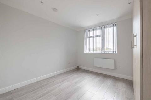 1 bedroom flat to rent, Farnham Road, Slough SL1