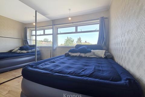 3 bedroom semi-detached house to rent, Harrow, HA2