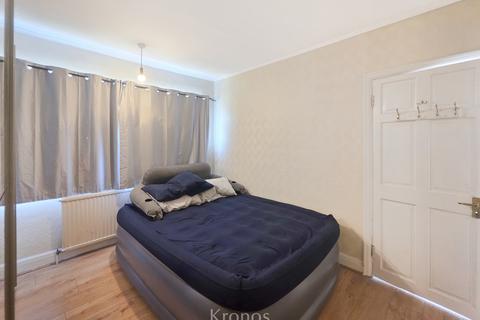 3 bedroom semi-detached house to rent, Harrow, HA2