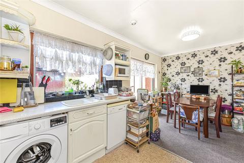 3 bedroom end of terrace house for sale, Canonsleigh Road, Dagenham RM9