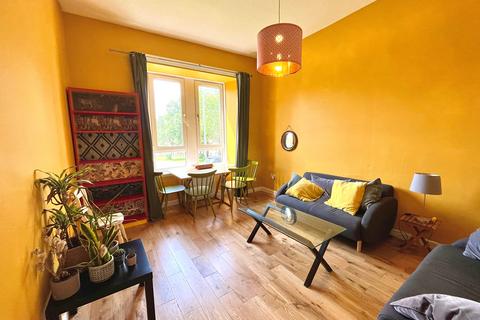 2 bedroom flat to rent, Cardross Street, Glasgow, G31