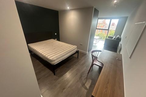 Studio to rent, Low Hill, Liverpool, L6