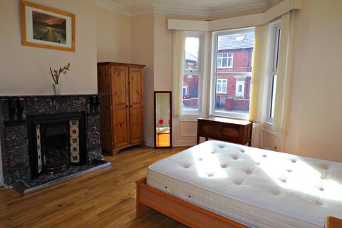 2 bedroom flat to rent, Cavendish Road, Newcastle upon Tyne, NE2
