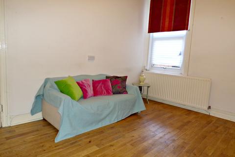 2 bedroom flat to rent, Cavendish Road, Newcastle upon Tyne, NE2