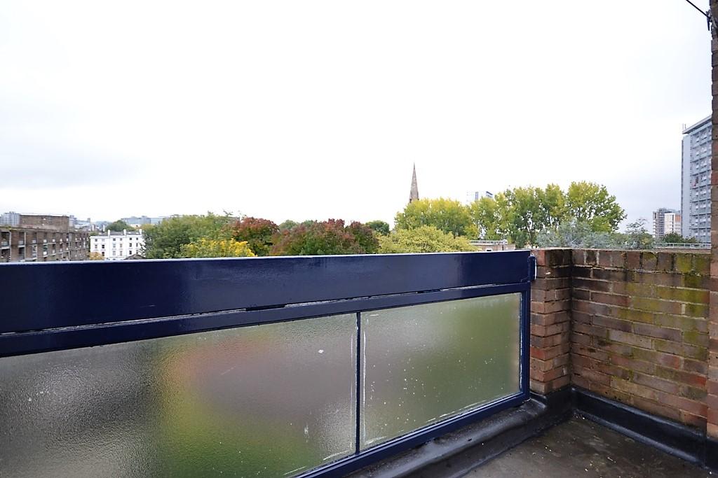 Apartment in London, Amberley Estate, Maida Vale - View 5