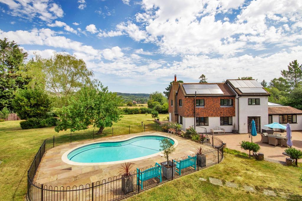 Pool &amp; View