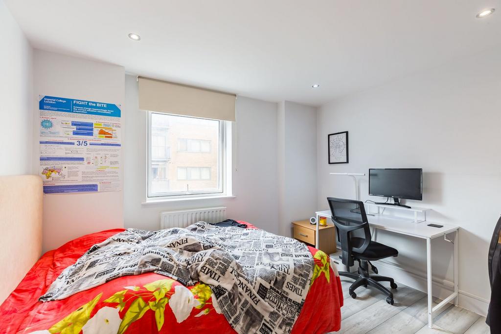 Apartment in London - View 5