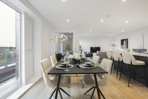 2 bedroom apartment to rent, Station Avenue, Walton-on-Thames, Surrey, KT12