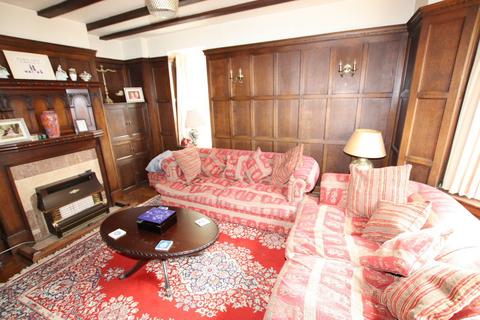 3 bedroom detached house for sale, Lancaster Gardens East, Clacton on Sea CO15