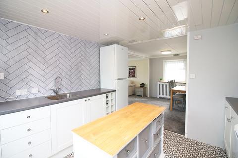 2 bedroom mobile home for sale, The Crescent, Woodside Park, Stalmine, FY6