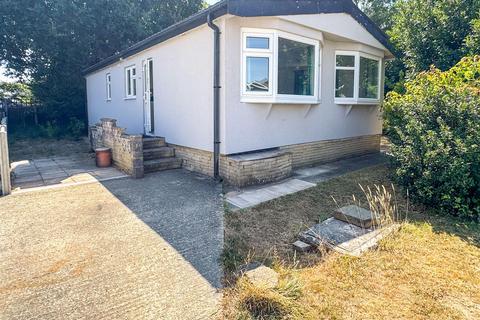 2 bedroom mobile home for sale, Hook Lane, Chichester PO20