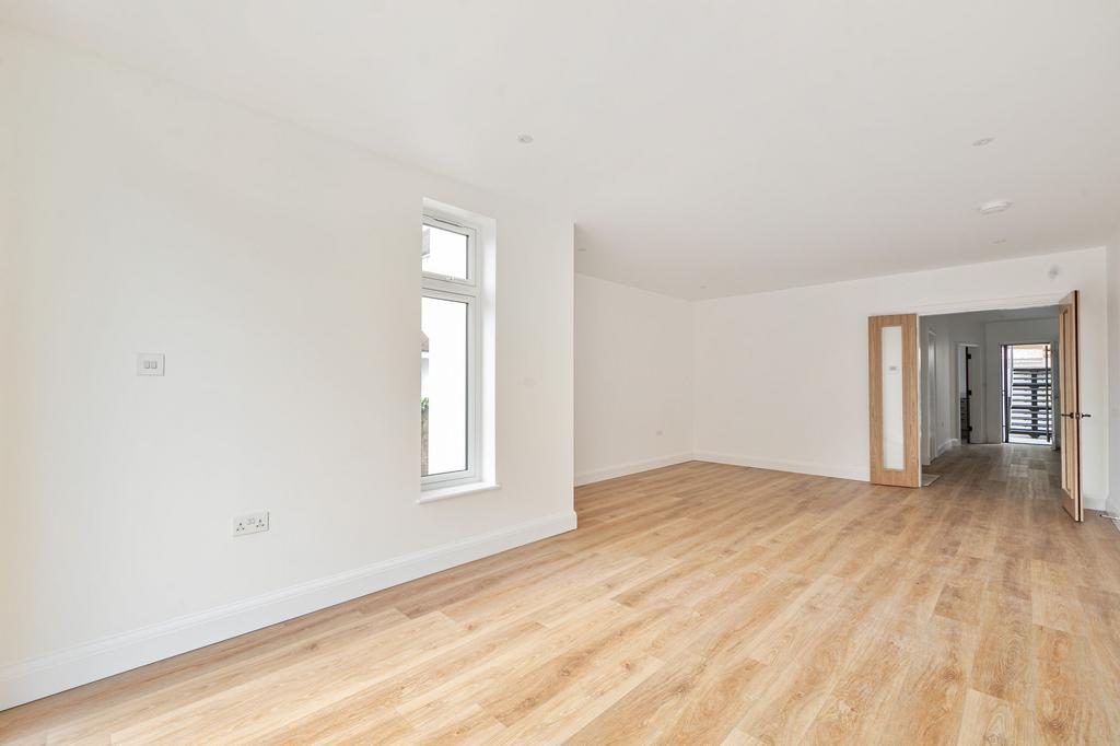 Lounge / Dining Room
