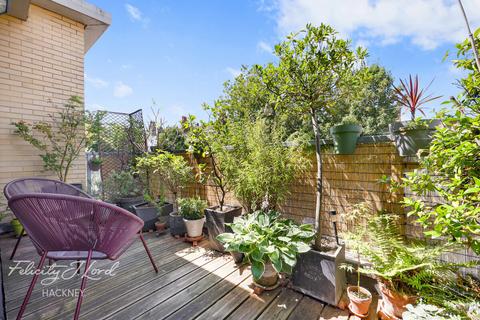 Mount Pleasant Lane, LONDON E5