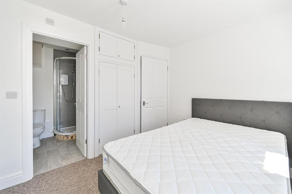 Apartment in Reading, Katesgrove - View 5