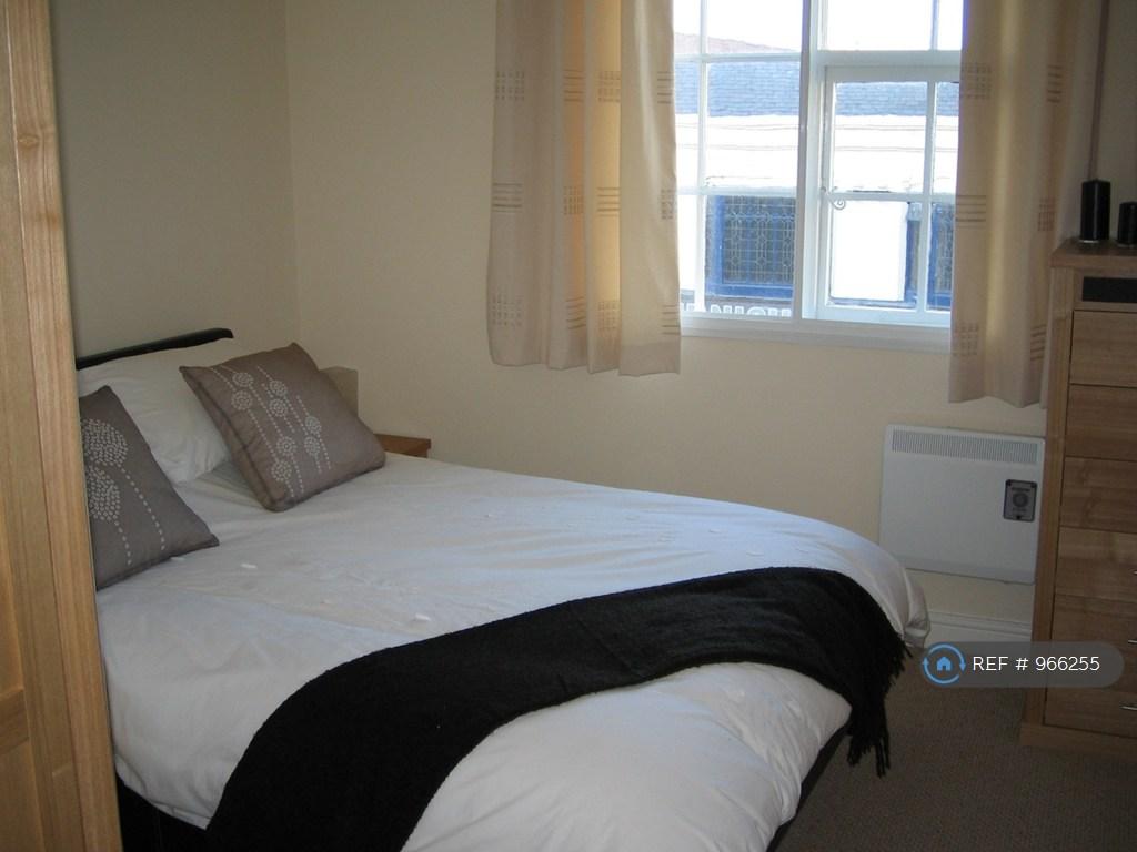 Apartment in Birmingham, West Midlands - More