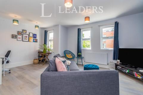 1 bedroom flat to rent, Hersham Road, KT12