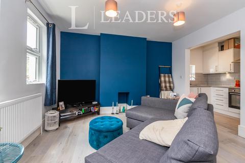 1 bedroom flat to rent, Hersham Road, KT12