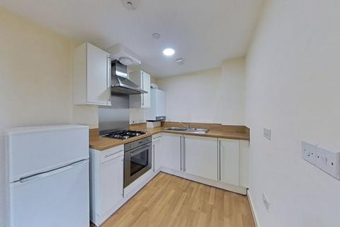 Studio to rent, Hill Street, Glasgow, G3