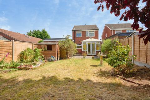 3 bedroom detached house for sale, Helenny Close, Wednesfield, Wolverhampton