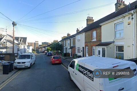 2 bedroom flat to rent, Melville Road, Maidstone, ME15
