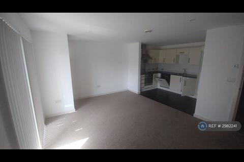 1 bedroom flat to rent, Chantry Close, West Drayton, UB7