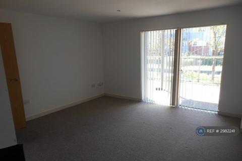 1 bedroom flat to rent, Chantry Close, West Drayton, UB7