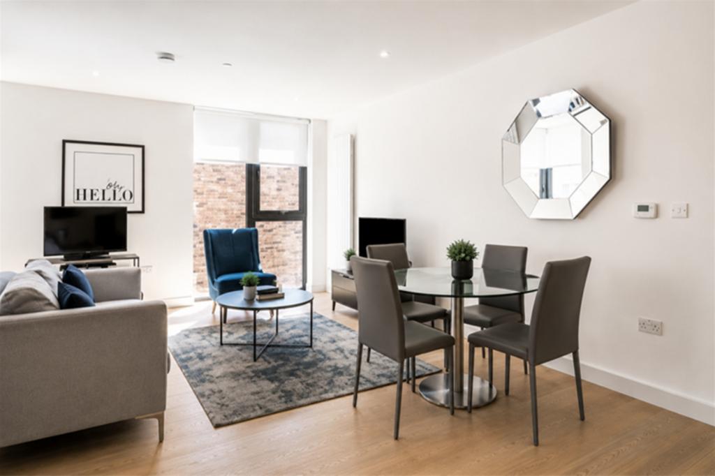 Admiralty Avenue, London, E16 - View 2