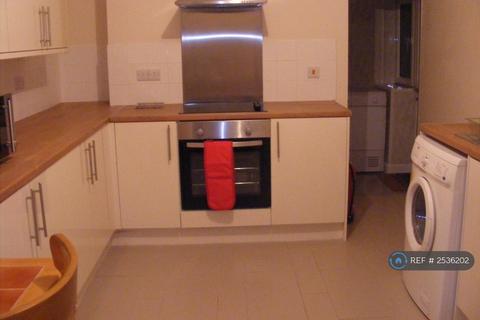 4 bedroom terraced house to rent, Alexandra Terrace, Brynmill, Swansea, SA2