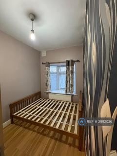 2 bedroom maisonette to rent, Norton Road, Wembley, HA0