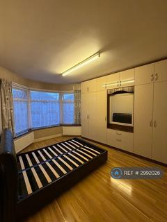 2 bedroom maisonette to rent, Norton Road, Wembley, HA0
