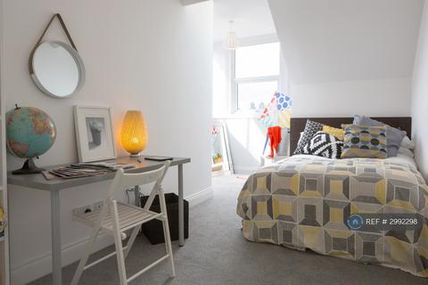 1 bedroom in a flat share to rent, Linthorpe Road, Middlesbrough, TS1