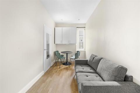 undefined, Southwell Gardens, London SW7