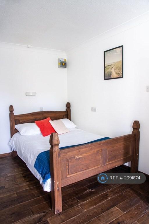 Apartment in London, Brondesbury Park, Brondesbury - More