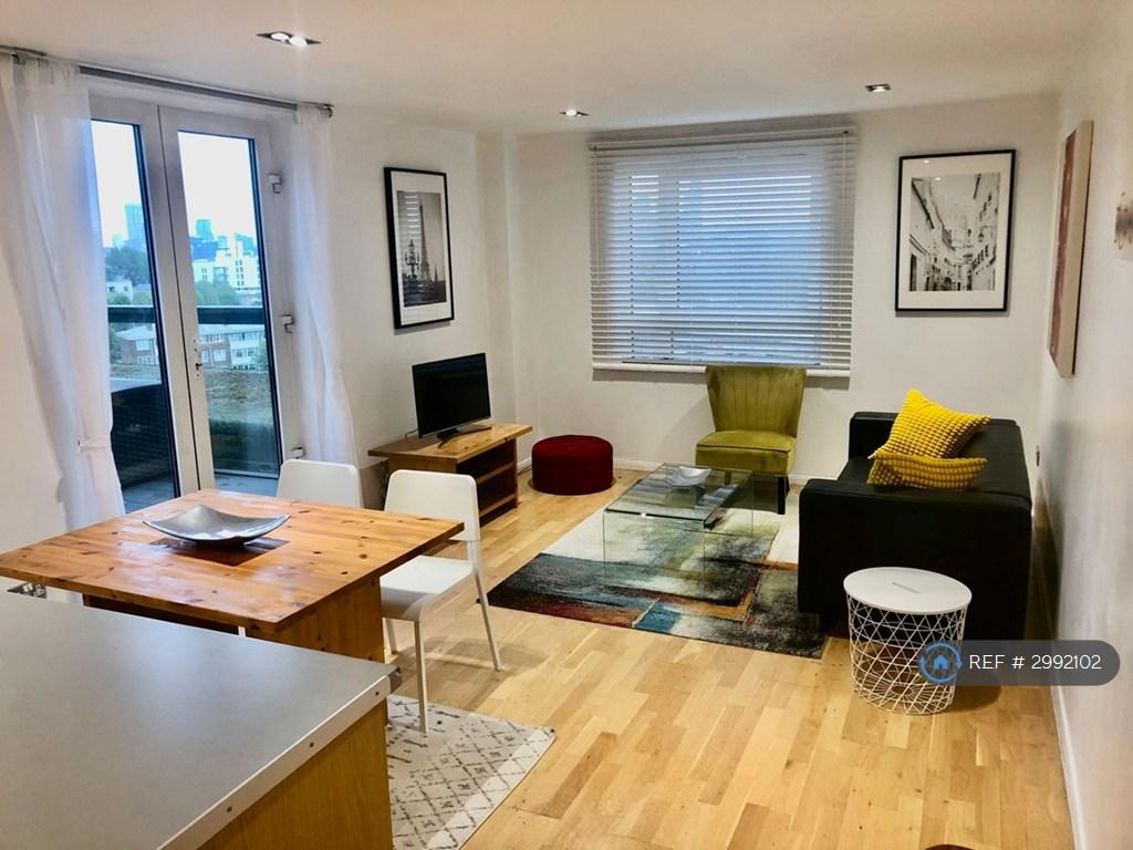 Apartment in London - View 3