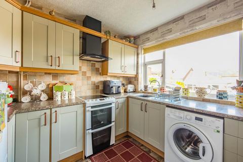 2 bedroom detached bungalow for sale, Smithies Moor Rise, Batley