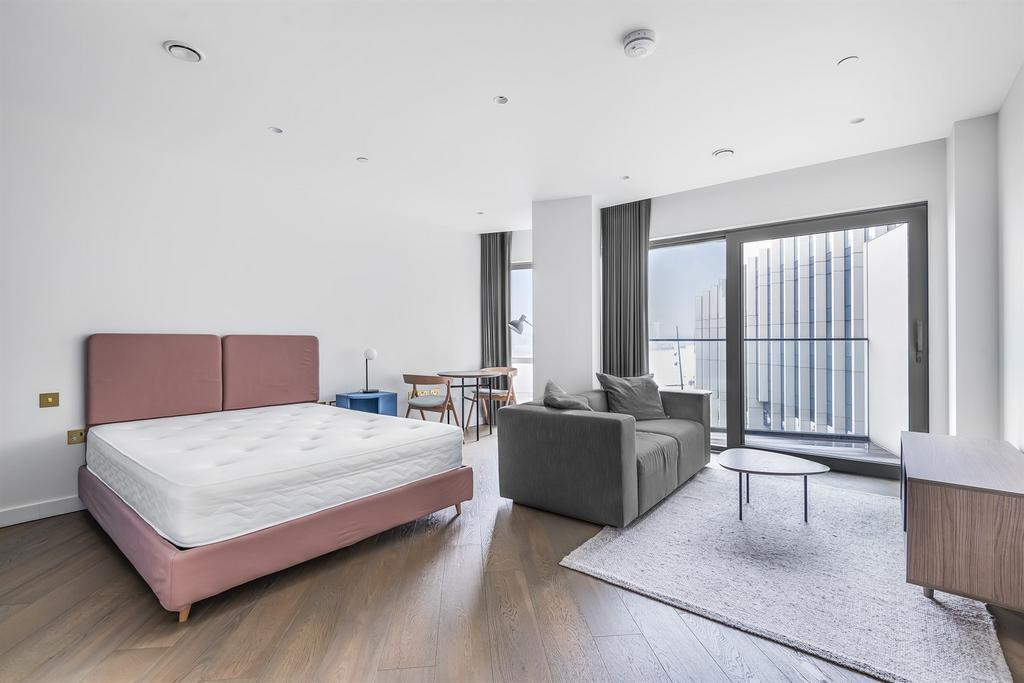 No.4, Upper Riverside, Cutter Lane, Greenwich Peninsula, SE10, London