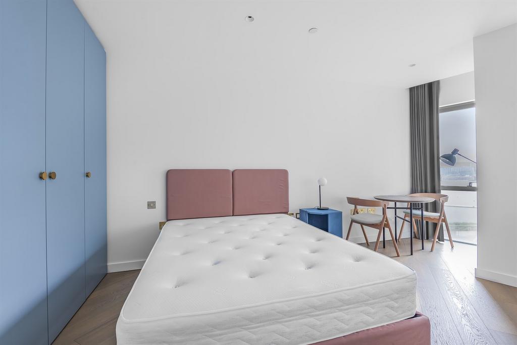 Apartment in London, Greenwich Peninsula - View 3