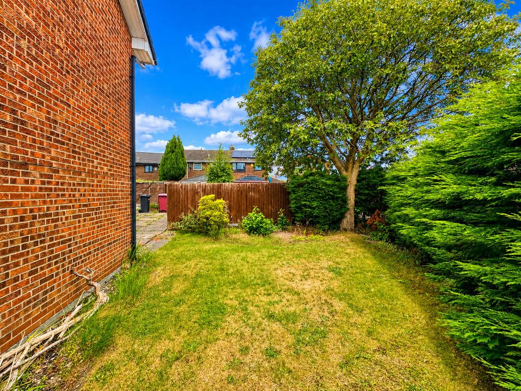 House in Westhoughton, Wingates - View 4