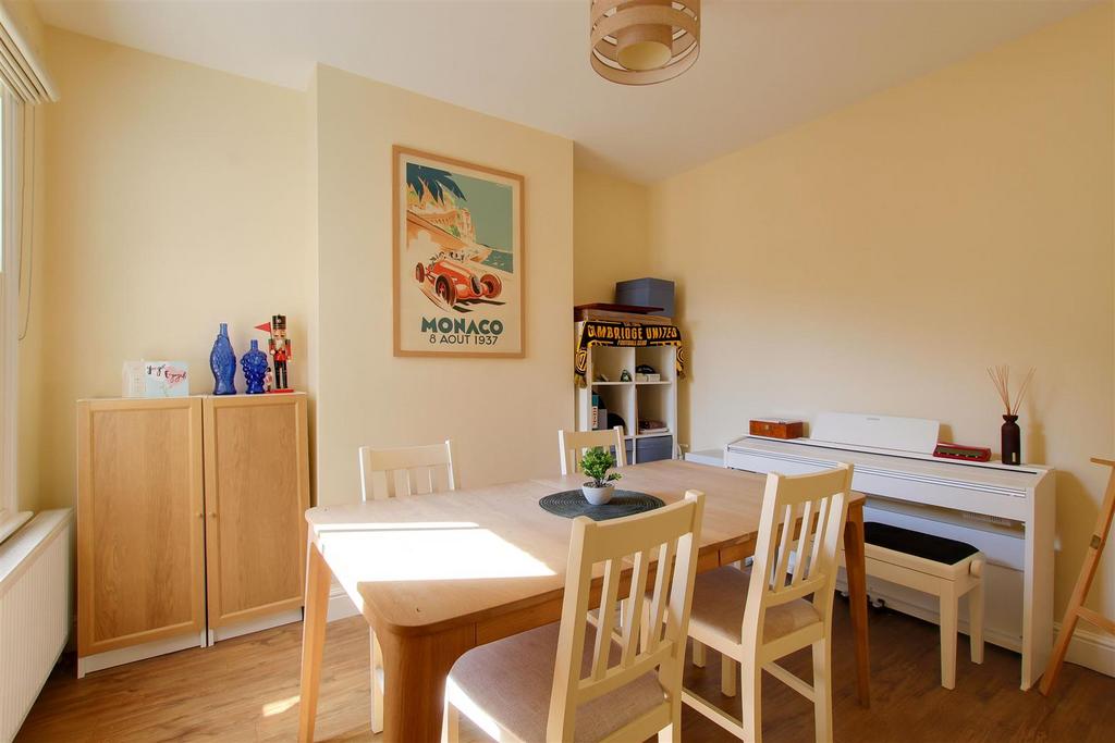 House in Cambridge, Petersfield - View 4
