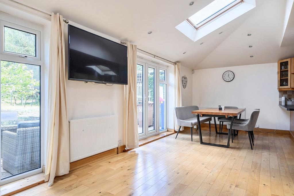 Kitchen / Breakfast Room