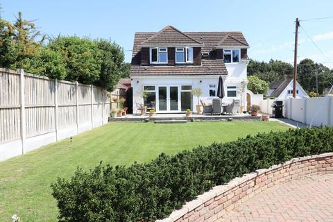 4 bedroom detached house for sale, Weir Gardens, Rayleigh, SS6
