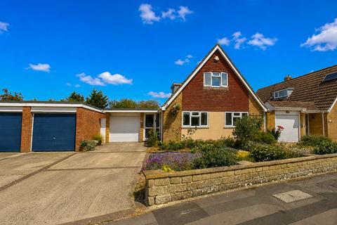 4 bedroom detached house for sale, Ingram Road, Melksham