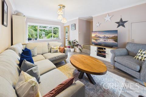 4 bedroom semi-detached house for sale, St Helens Crescent, Burton Joyce, Nottingham