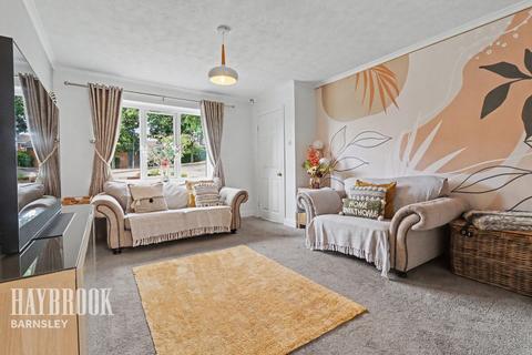 3 bedroom semi-detached house for sale, St Andrews Drive, Darton