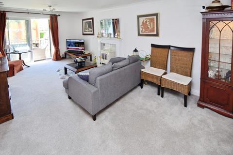 2 bedroom apartment for sale, Jim Laker Place, Bradford BD18