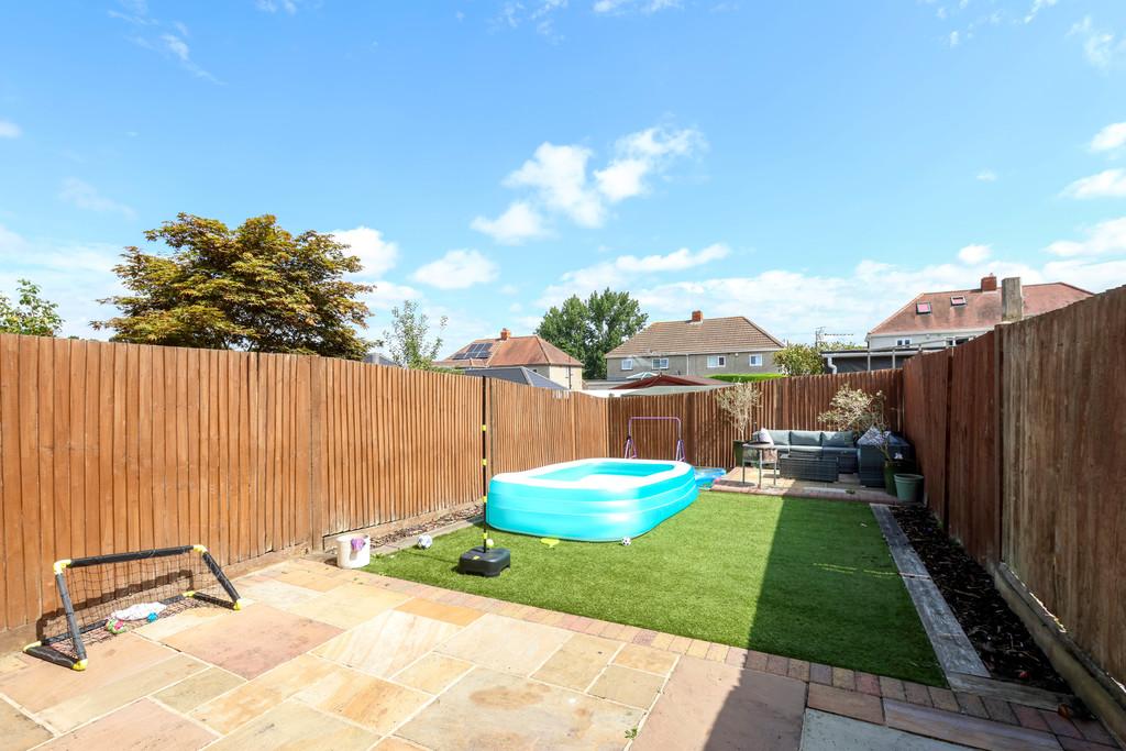 St Georges Drive, Bournemouth - View 4