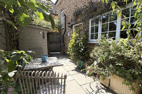 3 bedroom cottage for sale, Church Lane, Somerby